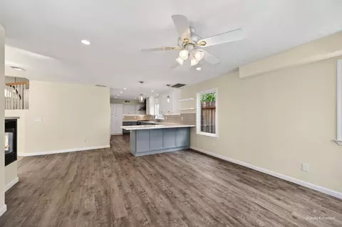 Living - 8314 Bramble Bush Cir, Antelope, CA 95843 photo 19 of 21