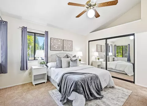 3608 Gold Creek Ln, Sacramento, CA 95827