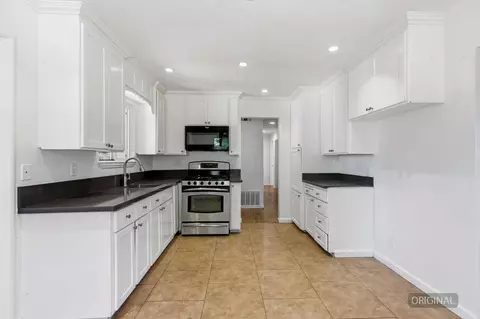 Kitchen - 1709 Barbara Way, Modesto, CA 95350 photo 2 of 7
