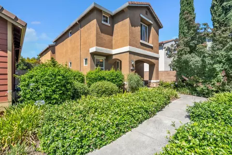 4040 Vittoria Ln, Sacramento, CA 95834