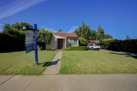 Exterior - 528 N 4th St, Patterson, CA 95363 photo 2 of 11