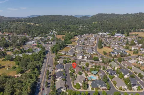 View/Area - 308 Fieldstone Dr #1, Murphys, CA 95247 photo 6 of 7
