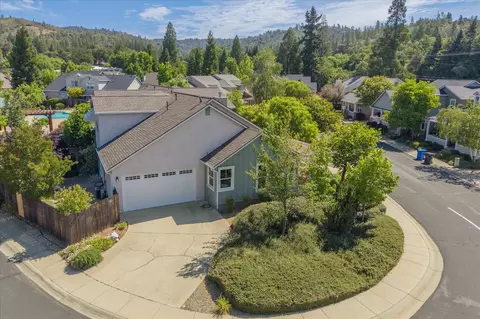 View/Area - 308 Fieldstone Dr #1, Murphys, CA 95247 photo 1 of 7