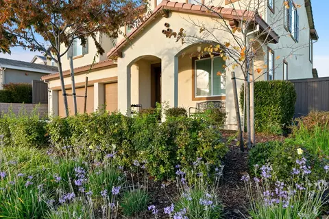 Exterior - 3100 Colt Ct, Rocklin, CA 95765 photo 3 of 13
