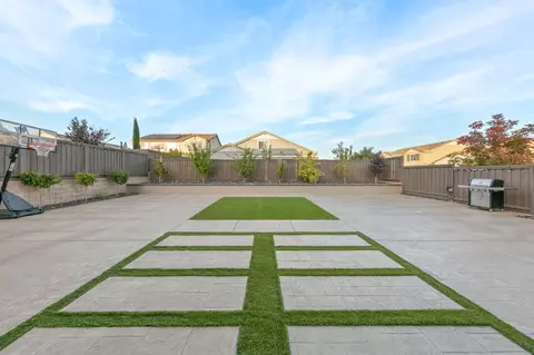 Exterior - 3100 Colt Ct, Rocklin, CA 95765 photo 7 of 13