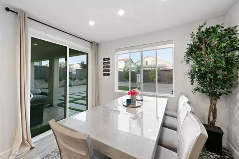 Dining - 3100 Colt Ct, Rocklin, CA 95765 photo 3 of 3