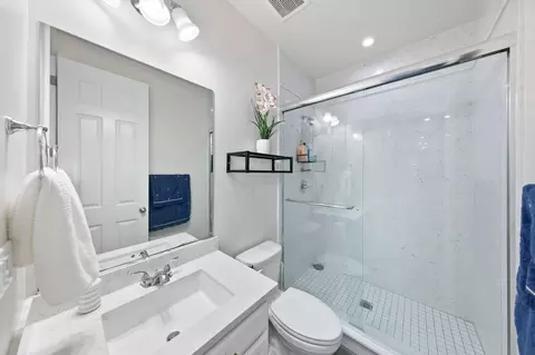 Bath - 3100 Colt Ct, Rocklin, CA 95765 photo 1 of 9