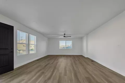 Living - 1209 E Pine St, Lodi, CA 95240 photo 11 of 14