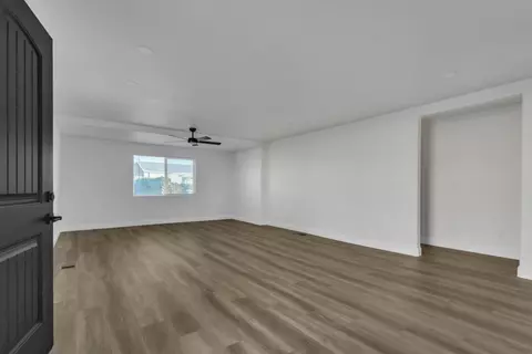 Living - 1209 E Pine St, Lodi, CA 95240 photo 6 of 14