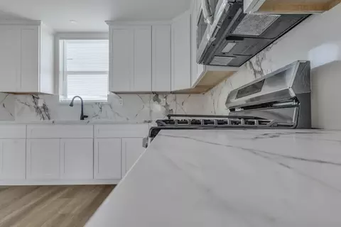 Kitchen - 1209 E Pine St, Lodi, CA 95240 photo 3 of 5