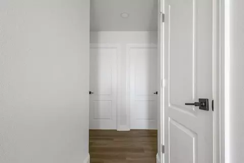 Entry Way - 1209 E Pine St, Lodi, CA 95240 photo 2 of 11