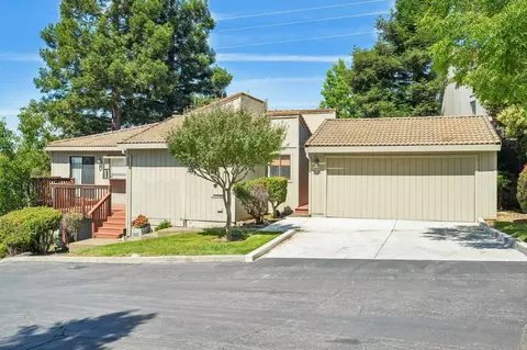 100 Crestridge, Folsom, CA 95630