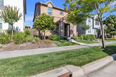 4550 Golden Cedar St, Sacramento, CA 95834