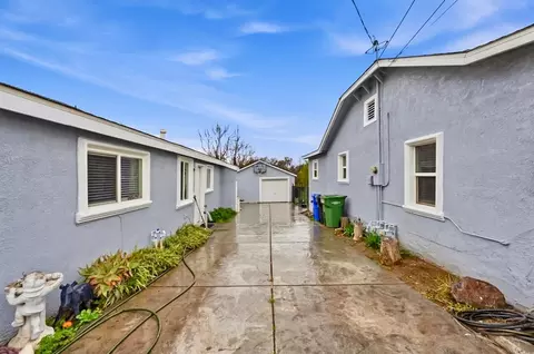 Exterior - 1829 River Rd, Modesto, CA 95351 photo 1 of 6