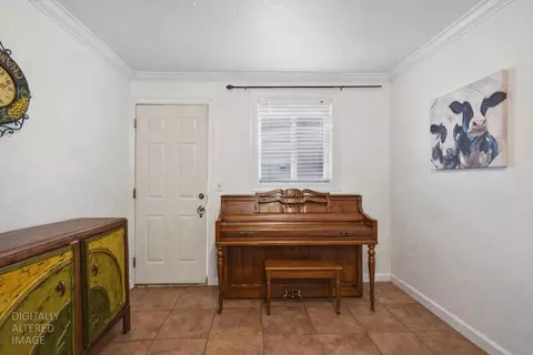 Entry Way - 1829 River Rd, Modesto, CA 95351 photo 1 of 4