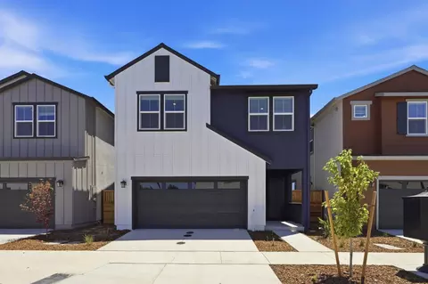 34 Solvang Ct, Elk Grove, CA 95758