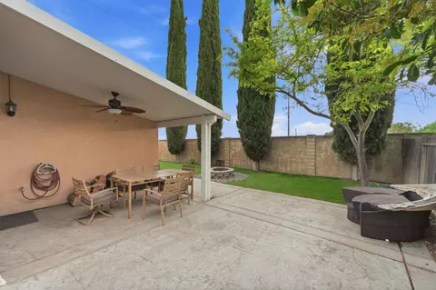 Exterior - 592 Charlemagne Ln, Tracy, CA 95376 photo 2 of 4
