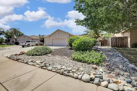 210 Wyatt Ct, Lincoln, CA 95648