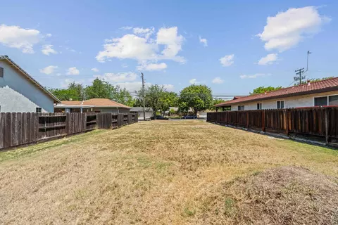 814 Floyd Ave, Modesto, CA 95350 photo 8
