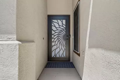 Entry Way - 677 Robert L Smith Dr, Tracy, CA 95376 photo 1 of 2