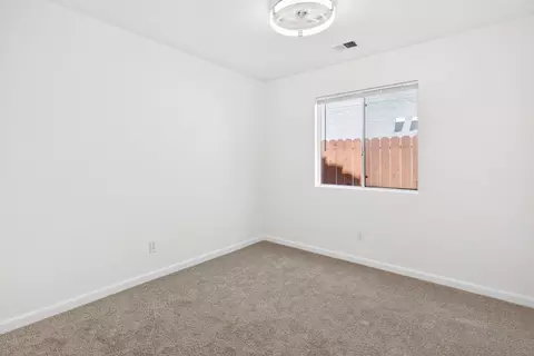 Bedroom - 677 Robert L Smith Dr, Tracy, CA 95376 photo 4 of 7
