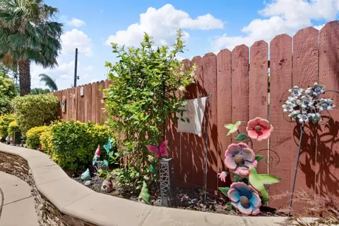 Exterior - 677 Robert L Smith Dr, Tracy, CA 95376 photo 6 of 6