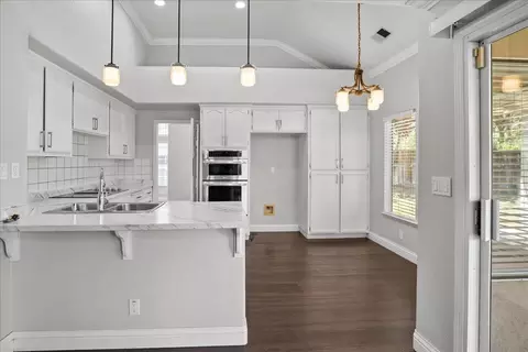 Kitchen - 1920 Tahoe Cir, Tracy, CA 95376 photo 3 of 5