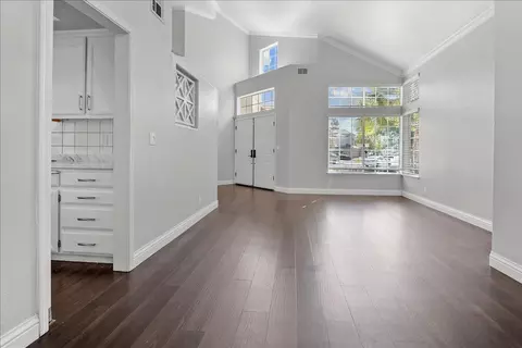 Living - 1920 Tahoe Cir, Tracy, CA 95376 photo 4 of 9