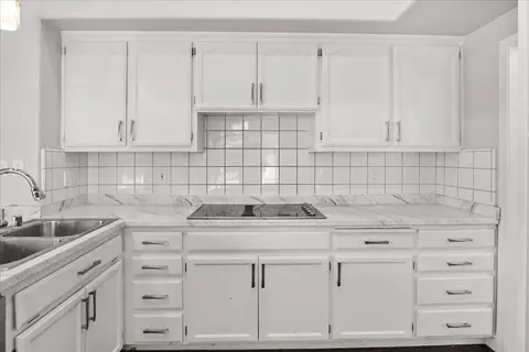 Kitchen - 1920 Tahoe Cir, Tracy, CA 95376 photo 2 of 5
