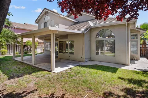 Exterior - 1920 Tahoe Cir, Tracy, CA 95376 photo 4 of 7