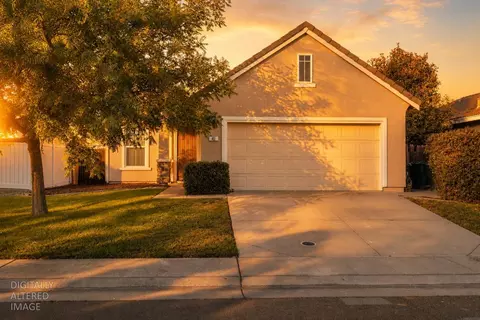 412 Arlingdale Cir, Rio Linda, CA 95673