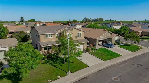 1024 Elmer Dr, Arbuckle, CA 95912