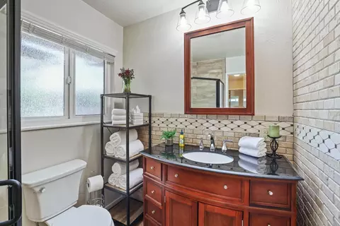 Bath - 1317 Edgewood Dr, Lodi, CA 95240 photo 3 of 5