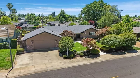 View/Area - 1317 Edgewood Dr, Lodi, CA 95240 photo 2 of 13