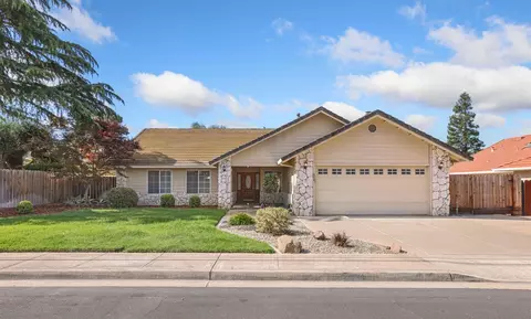 924 E Milgeo Ave, Ripon, CA 95366