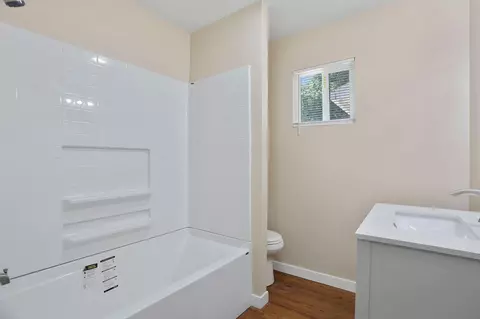Bath - 2346 E Hackberry Street Califo, Stockton, CA 95205 photo 1 of 2