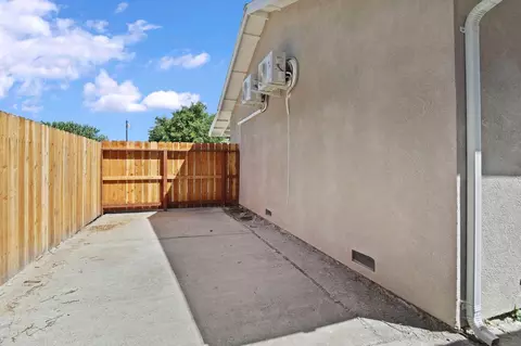 Exterior - 2346 E Hackberry Street Califo, Stockton, CA 95205 photo 6 of 6