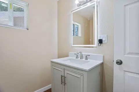 Bath - 2346 E Hackberry Street Califo, Stockton, CA 95205 photo 2 of 2