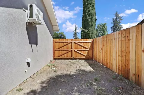 Exterior - 2346 E Hackberry Street Califo, Stockton, CA 95205 photo 5 of 6