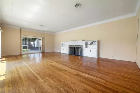 Living - 1300 N Berkeley Ave, Turlock, CA 95380 photo 1 of 4