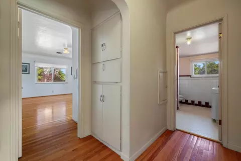 Entry Way - 1300 N Berkeley Ave, Turlock, CA 95380 photo 9 of 10