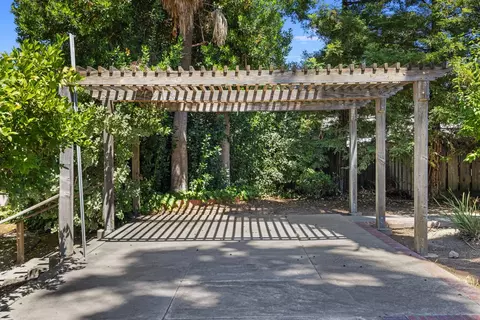 Exterior - 1300 N Berkeley Ave, Turlock, CA 95380 photo 13 of 18