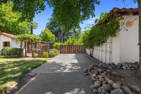 Exterior - 1300 N Berkeley Ave, Turlock, CA 95380 photo 9 of 18