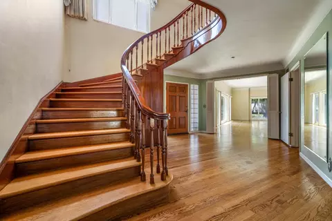 Entry Way - 1300 N Berkeley Ave, Turlock, CA 95380 photo 3 of 10