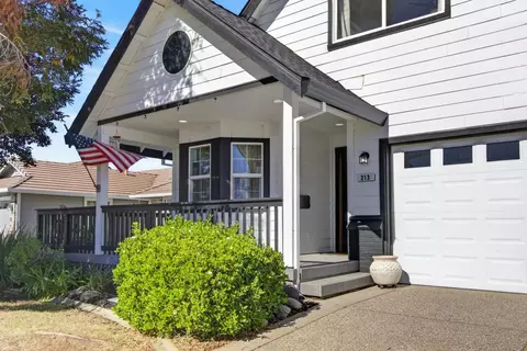 213 K St, Lincoln, CA 95648