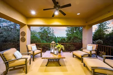 16315 Winchester Club Dr, Meadow Vista, CA 95722