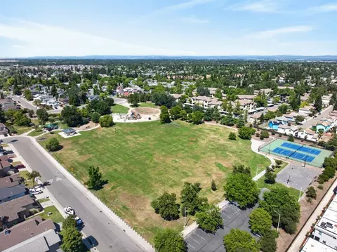 View/Area - 4038 Diane Dr, Antelope, CA 95843 photo 4 of 5