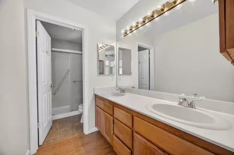 Bath - 4038 Diane Dr, Antelope, CA 95843 photo 2 of 4