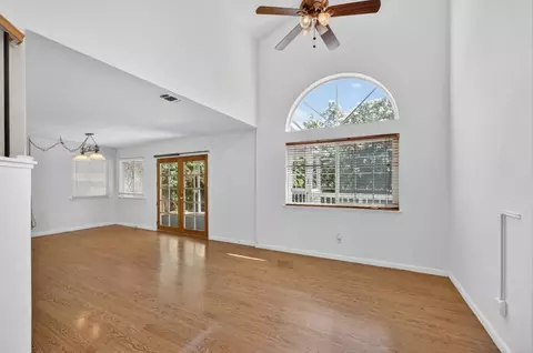Living - 4038 Diane Dr, Antelope, CA 95843 photo 4 of 6