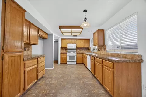 Kitchen - 4038 Diane Dr, Antelope, CA 95843 photo 1 of 2